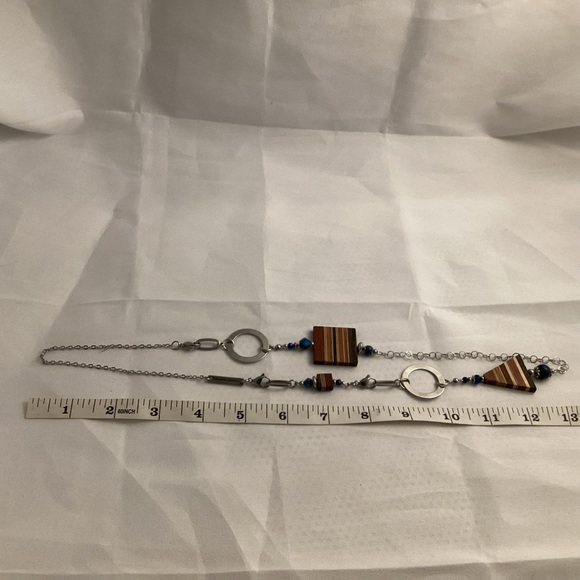 Transformable Isabelle Ferland Necklace with ceramic blue beads - Picture 5 of 6